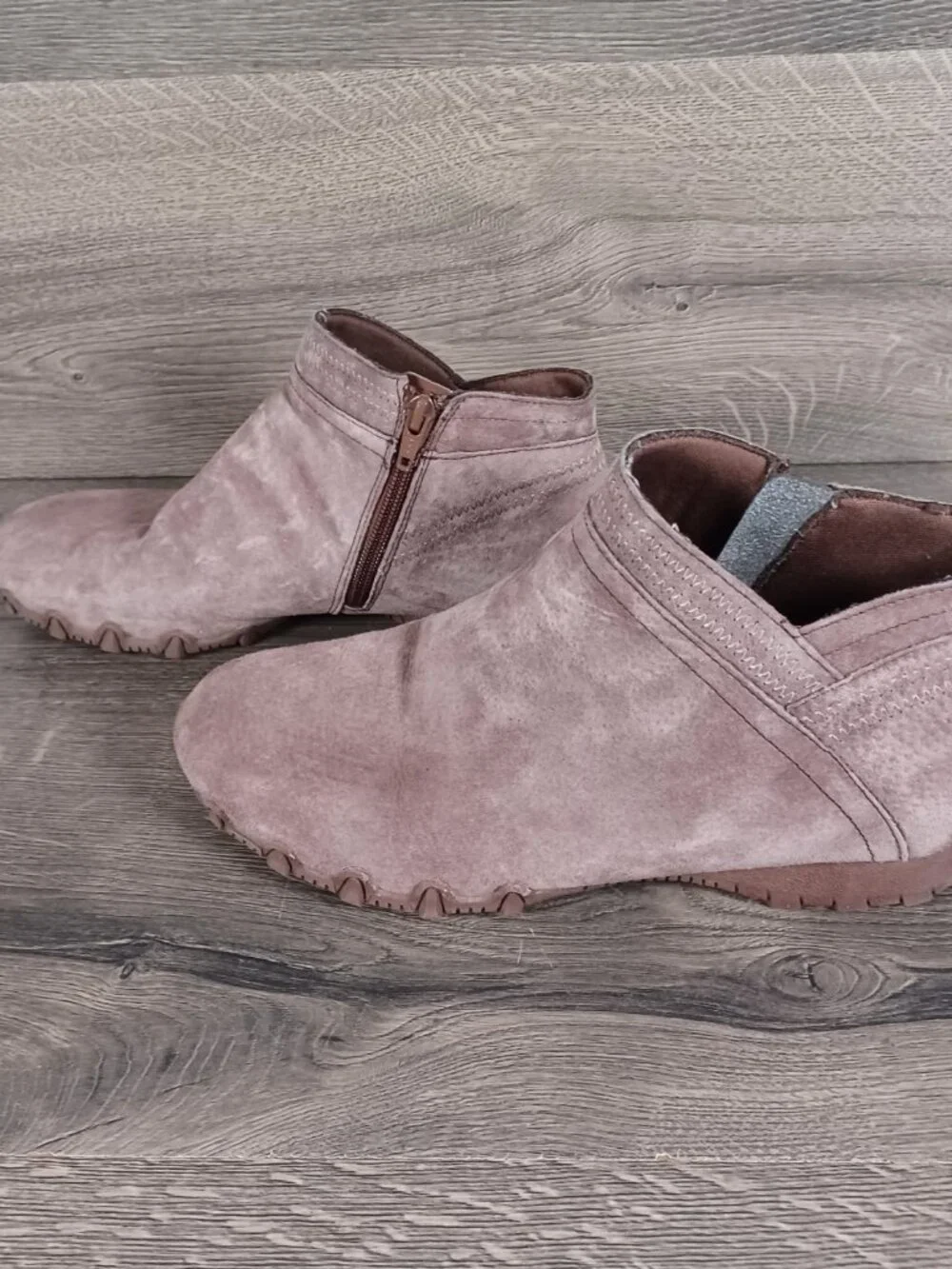 Skechers relaxed fit